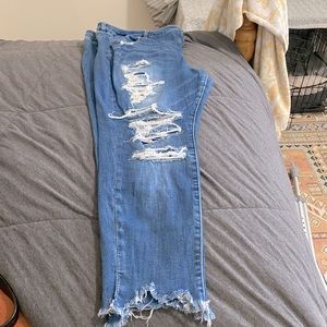 Skinny raw hem jean